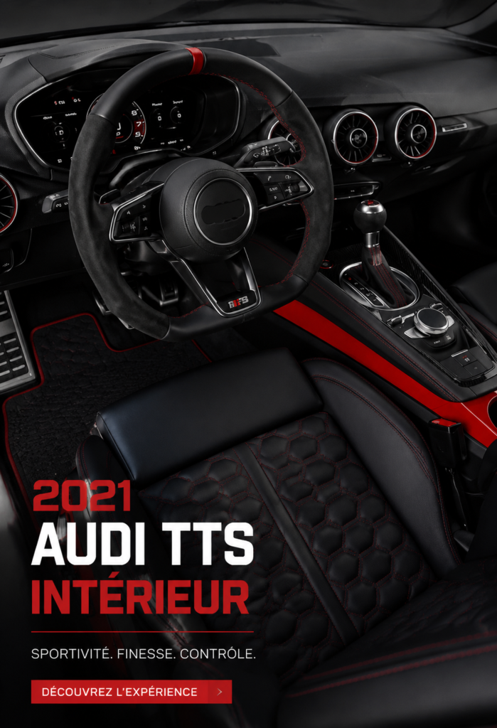 Intérieur moderne et luxueux de l'Audi TTS 2021 avec des finitions élégantes.