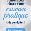 Un élève au volant pendant un examen de conduite, se préparant avec concentration.