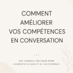 Femme souriante participant à une conversation conviviale.