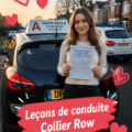 Une conductrice prenant des leçons de conduite à Collier Row.
