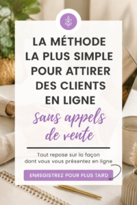 Femme travaillant sur son ordinateur pour attirer des clients en ligne dans un espace de travail lumineux.