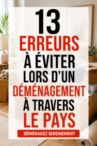 Une femme planifiant son déménagement, cartons autour d'elle.