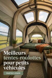 Camper pop-up élégant installé sur un petit véhicule dans un cadre naturel