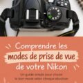 Une femme regardant un Nikon DSLR, prête à capturer des souvenirs précieux.