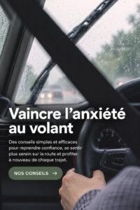 Femme souriante au volant, surmontant son anxiété de conduite